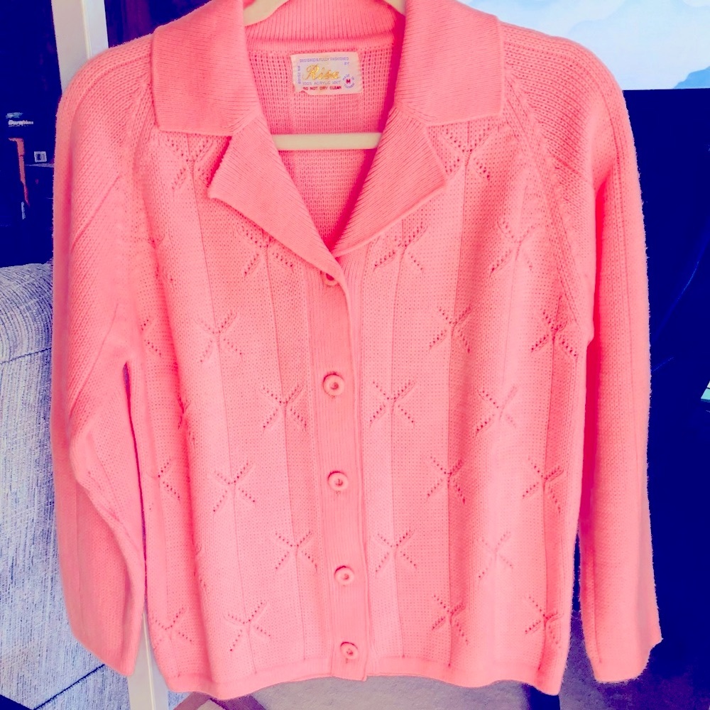 RISA VINTAGE PINK BUTTON DOWN SWEATER LIKE NEW CONDITION GORGEOUS